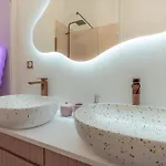 Beautiful Modern Barbie Flat In شقة