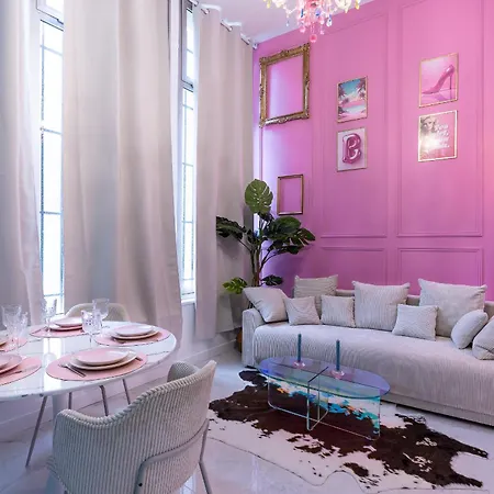 Beautiful Modern Barbie Flat In