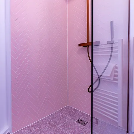 Apartment Beautiful Modern Barbie Flat In Paris