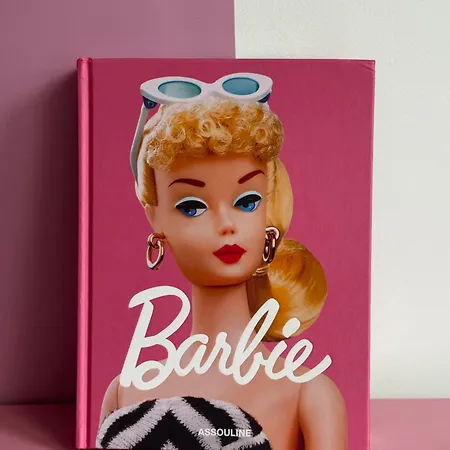 Apartment Beautiful Modern Barbie Flat In Paris